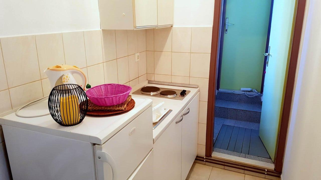 Apartmani Tina Jelsa  Bagian luar foto