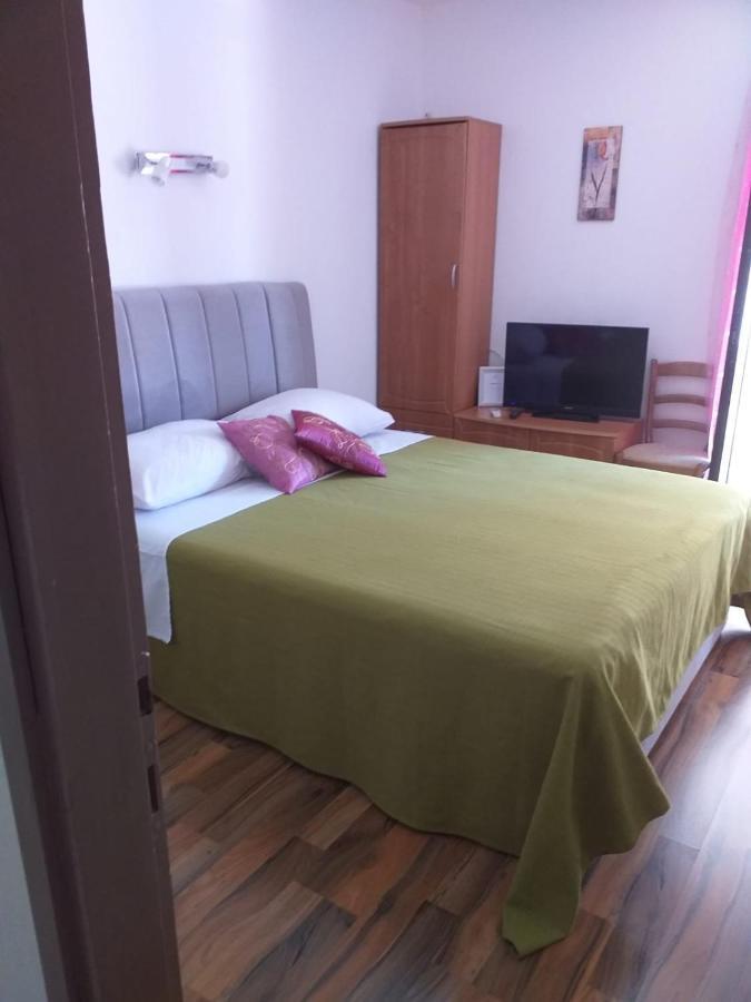 Apartmani Tina Jelsa  Bagian luar foto