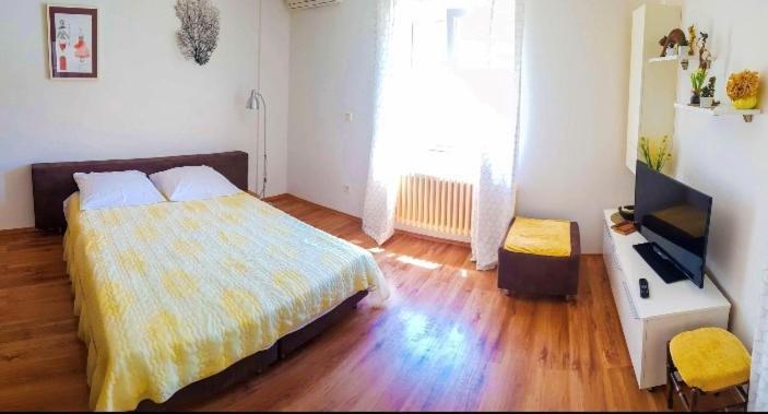 Apartmani Tina Jelsa  Bagian luar foto