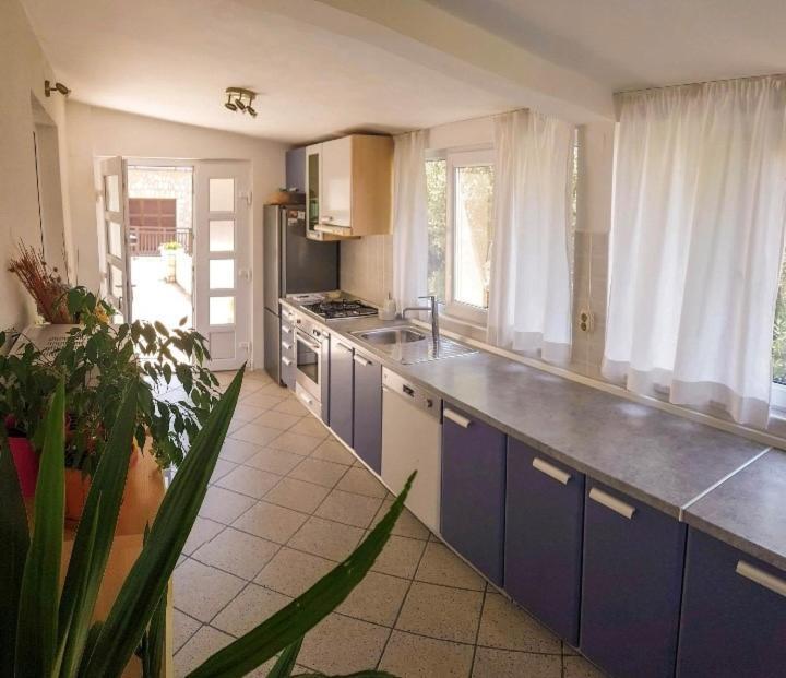Apartmani Tina Jelsa  Bagian luar foto